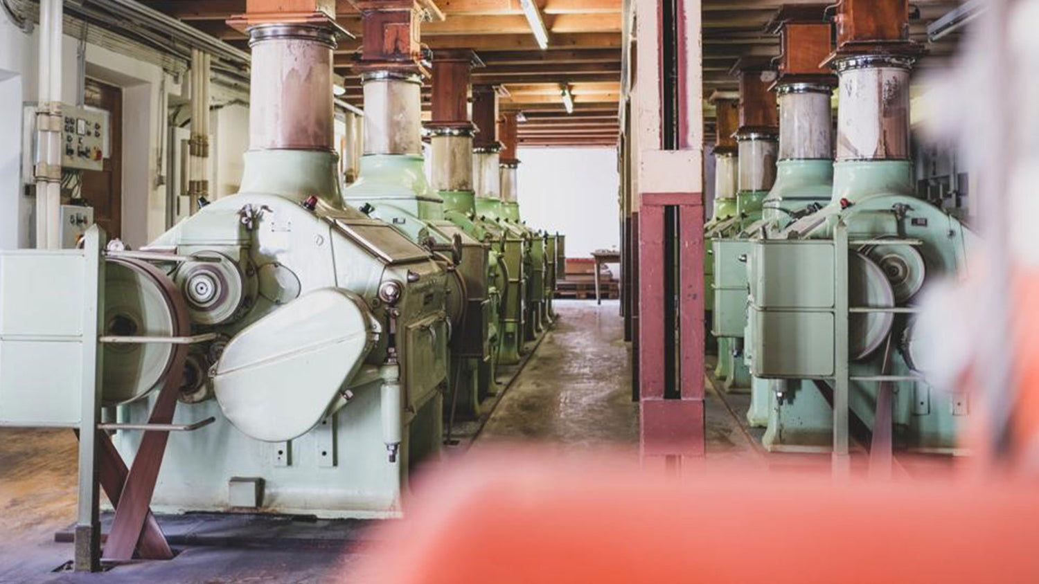 historische Mahlstühle der Kunstmühle Schuler für feine Weizenmehle